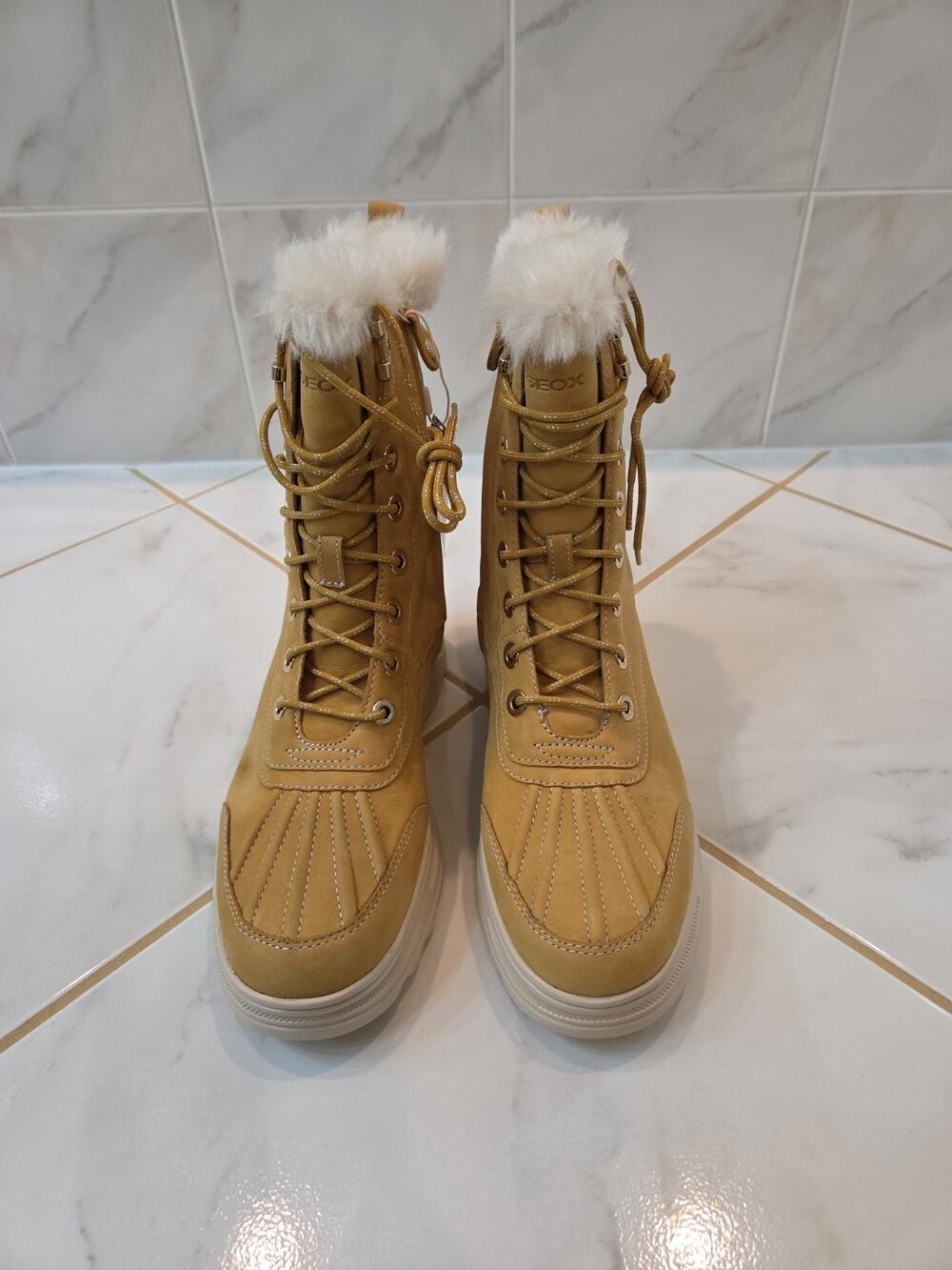 GEOX Amphibiox Fur lined Boots Women Size 8 NEW